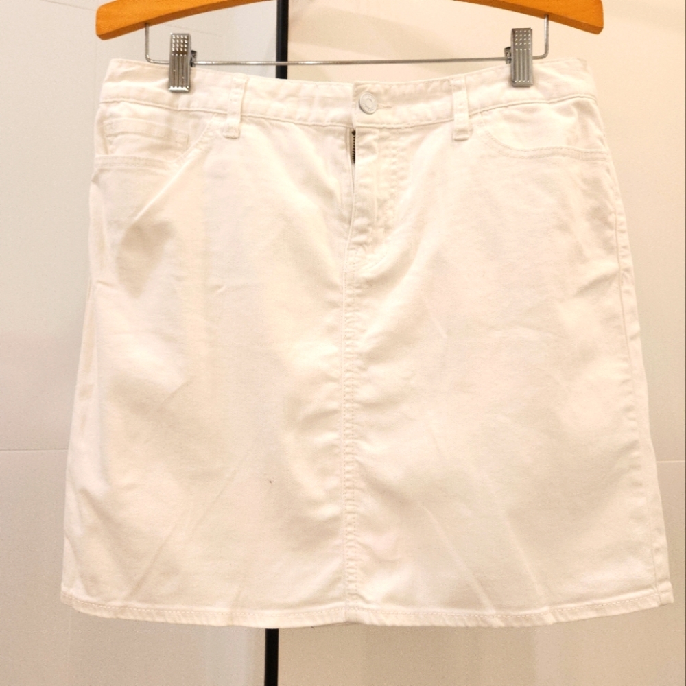 Classic White Mini Skirt - Clean A-Line Design
